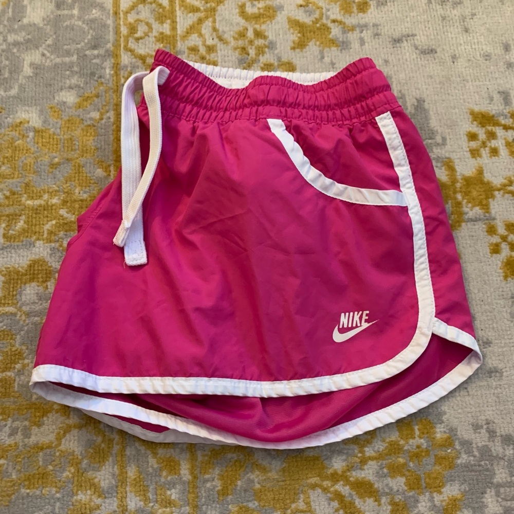 Nike Sportswear Athletic Shorts Pink Size L (12-14)